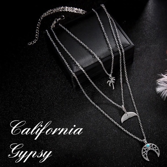 Boho Beach bohemian dolphin palm tree - Picture 4 of 4